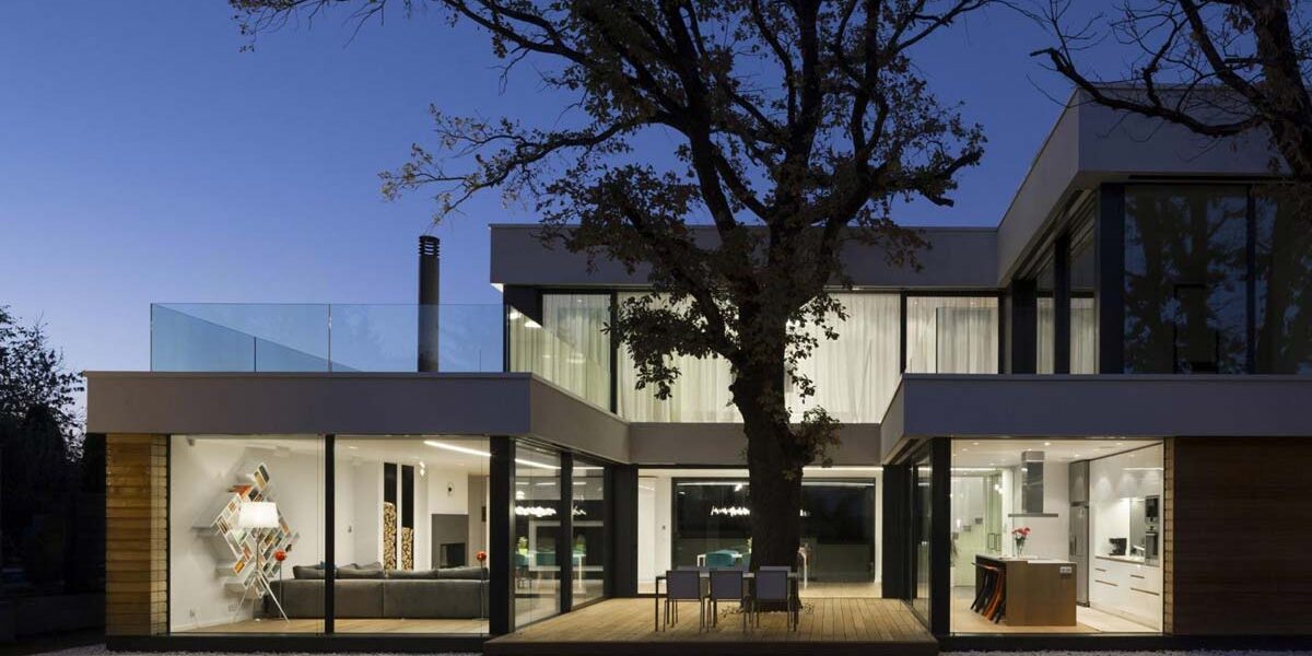 SAMPLE Listing House 1